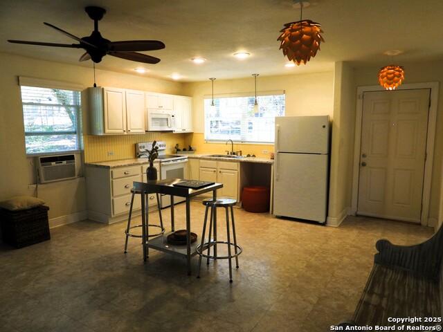 Image 5 of 88 For 196 Whispering Oak Lane