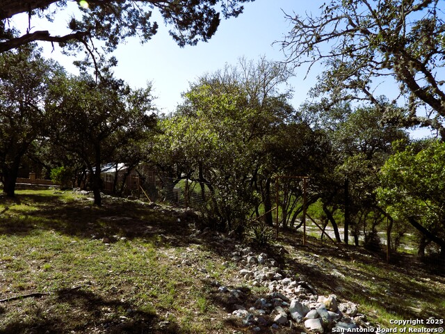 Image 51 of 88 For 196 Whispering Oak Lane