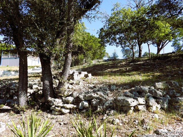 Image 54 of 88 For 196 Whispering Oak Lane