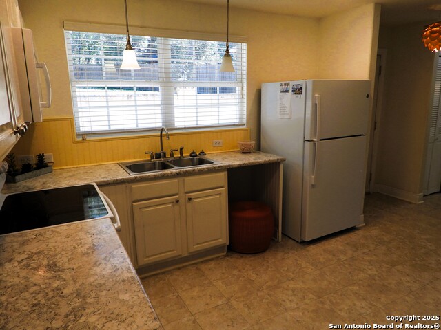 Image 9 of 88 For 196 Whispering Oak Lane