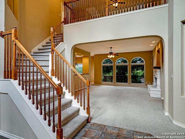 Image 10 of 47 For 18705 Lookout Mountain