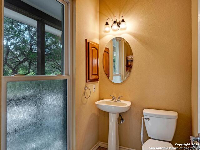 Image 15 of 47 For 18705 Lookout Mountain