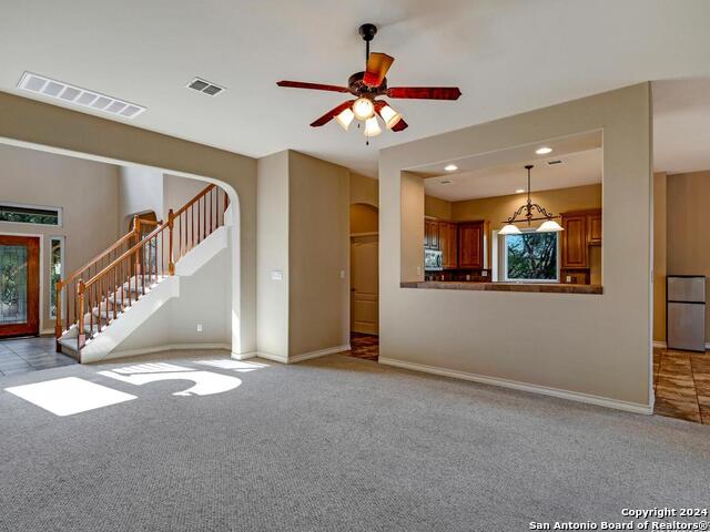 Image 18 of 47 For 18705 Lookout Mountain