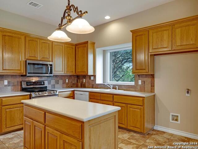 Image 20 of 47 For 18705 Lookout Mountain