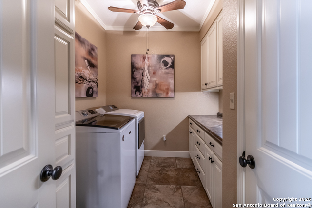 Listing photo id 16 for 935 Danda  