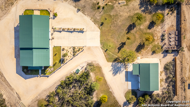 Listing photo id 36 for 935 Danda  