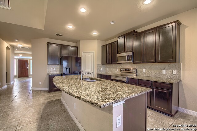 Image 10 of 29 For 549 Saddle Vista