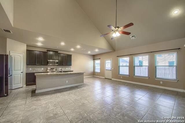 Image 8 of 29 For 549 Saddle Vista