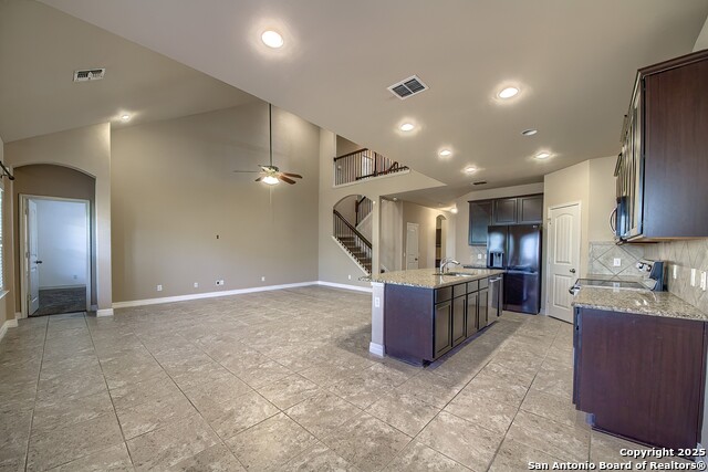 Image 9 of 29 For 549 Saddle Vista