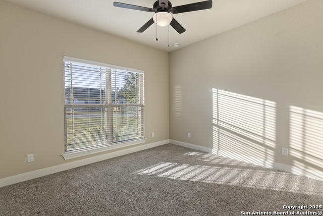 Listing photo id 11 for 688 Double Gate Rd.