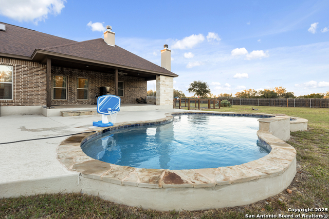 Listing photo id 19 for 688 Double Gate Rd.