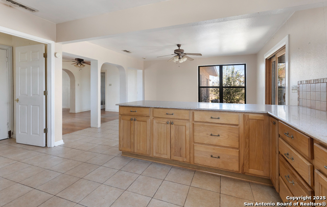 Image 11 of 50 For 2198 Cr 653  