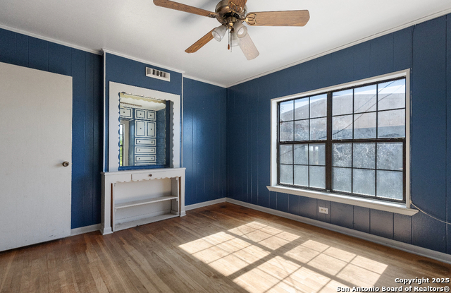 Image 22 of 50 For 2198 Cr 653  