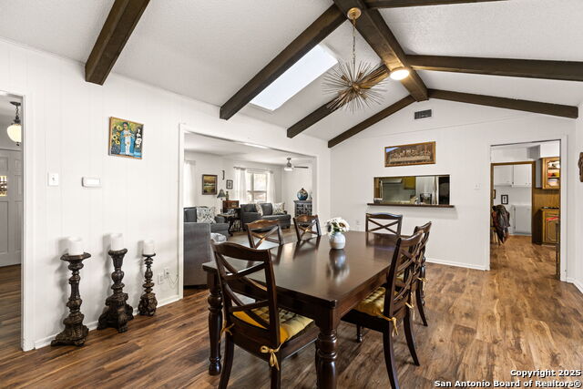 Image 8 of 31 For 713 Fawndale Ln