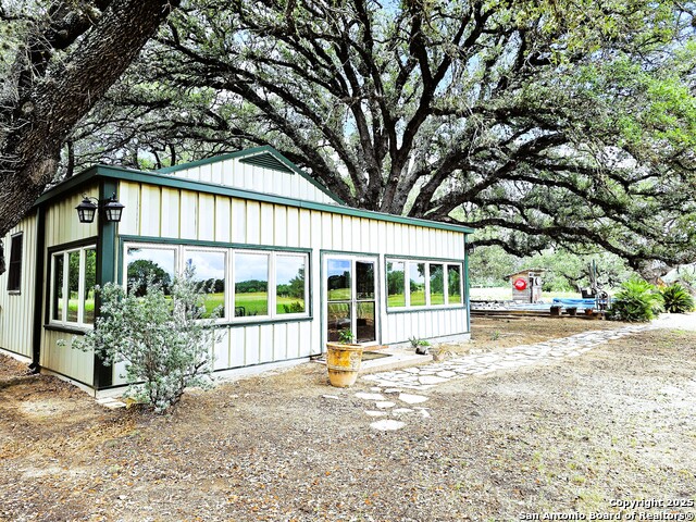 Listing photo id 1 for 803 County Road 6612