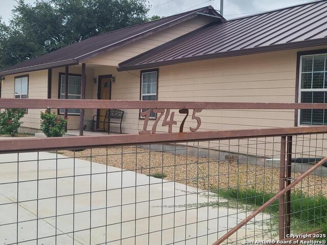 Details for 17475 Fm 463, Natalia, TX 78059