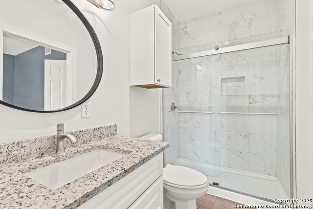 Image 18 of 37 For 1226 Whispering Hills