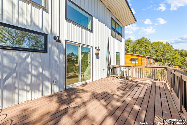 Image 24 of 37 For 1226 Whispering Hills