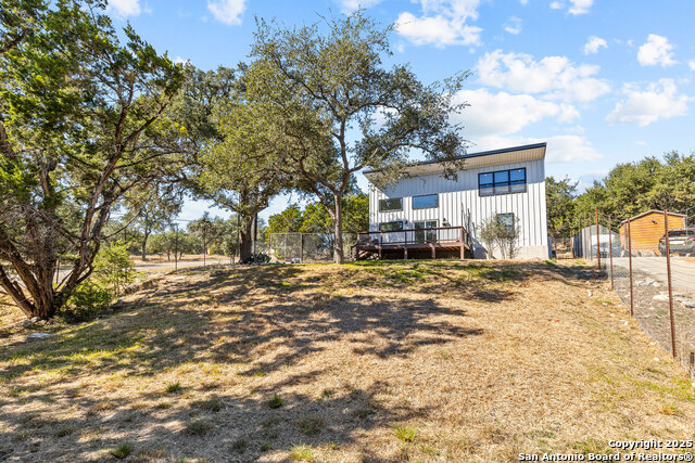 Image 26 of 37 For 1226 Whispering Hills