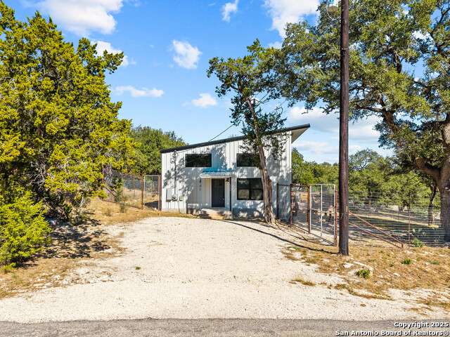 Image 28 of 37 For 1226 Whispering Hills