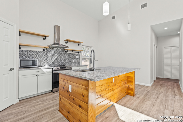 Image 7 of 37 For 1226 Whispering Hills