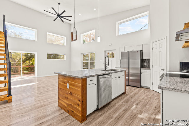 Image 9 of 37 For 1226 Whispering Hills