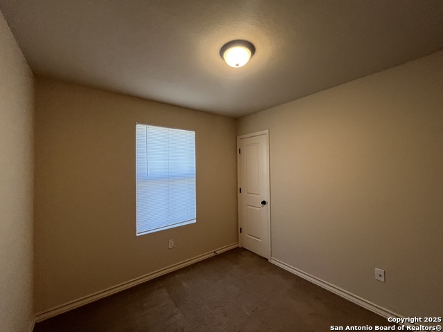 Image 18 of 24 For 6011 Jax Way  104