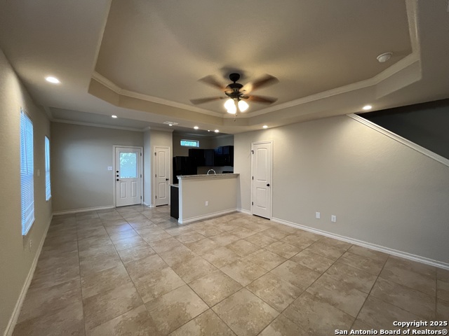 Image 3 of 28 For 6934 Lakeview Dr. 101