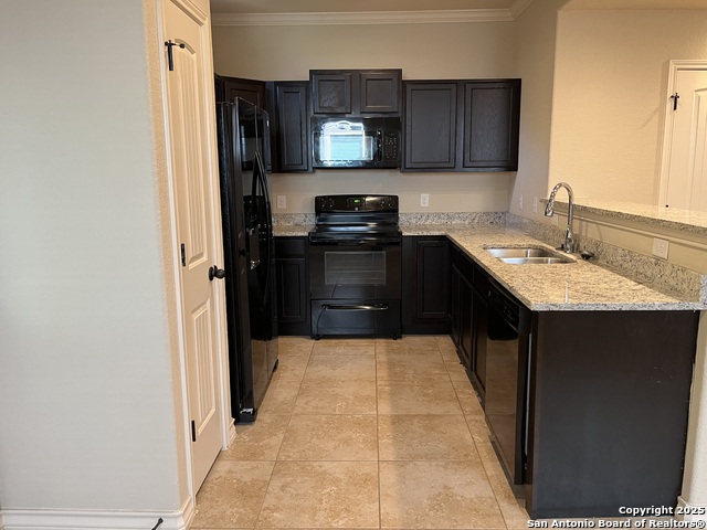 Image 9 of 28 For 6934 Lakeview Dr. 101