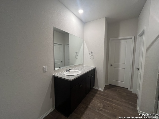 Image 14 of 29 For 141 Middle Green