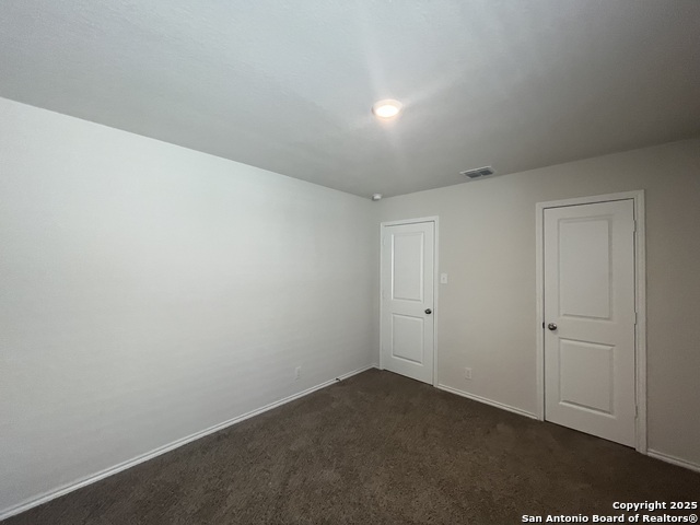 Image 19 of 29 For 141 Middle Green