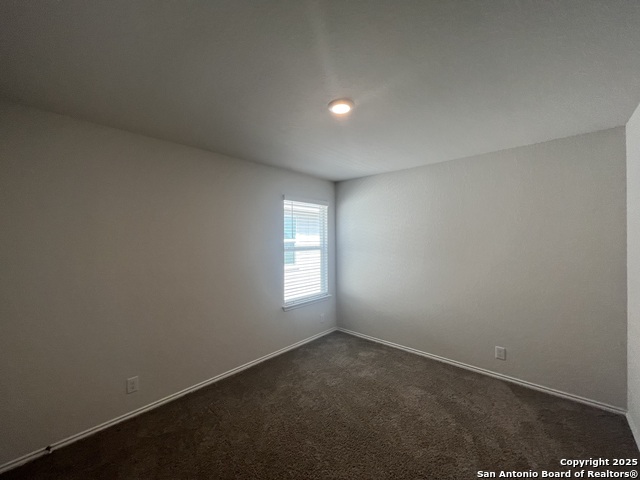 Image 21 of 29 For 141 Middle Green