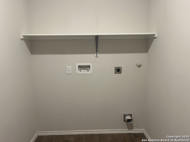 Image 9 of 29 For 141 Middle Green