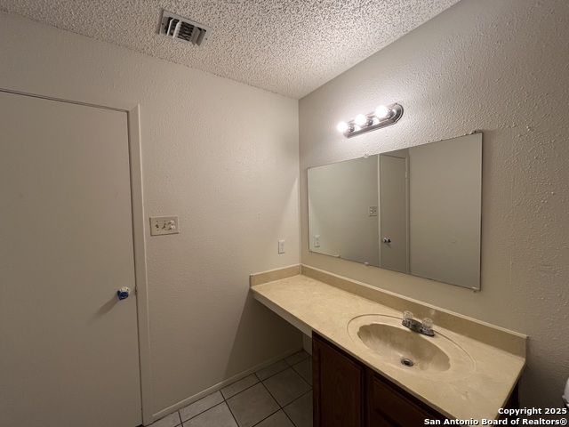 Image 12 of 22 For 9819 Valley Villa