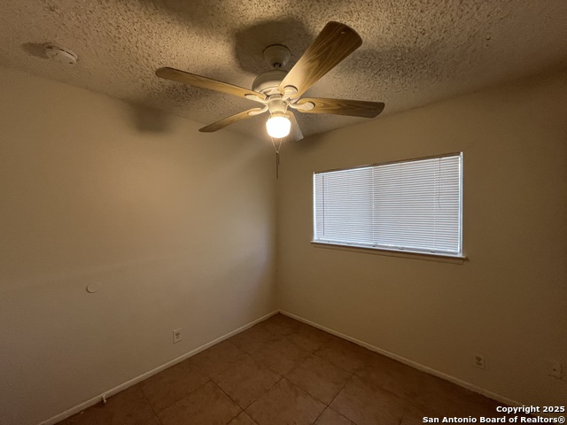 Image 14 of 22 For 9819 Valley Villa