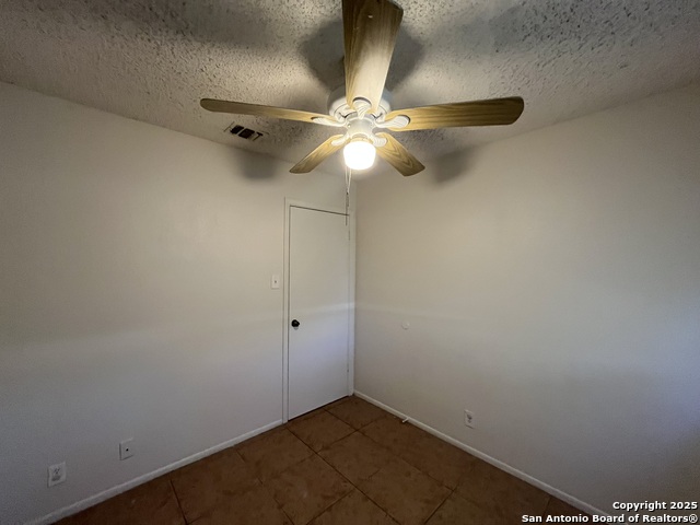 Image 15 of 22 For 9819 Valley Villa