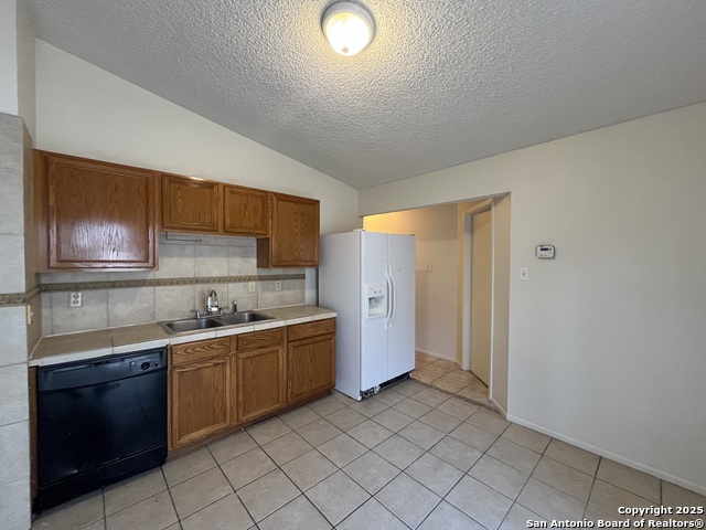 Image 7 of 22 For 9819 Valley Villa