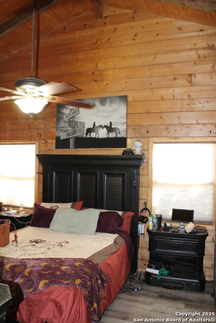 Image 32 of 36 For 300 Paradise Oaks Drive