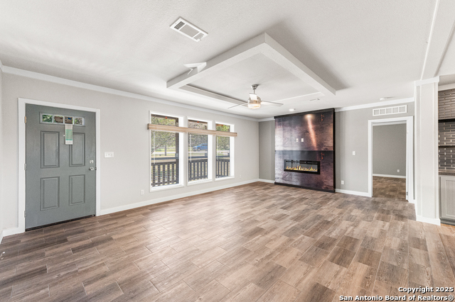 Image 11 of 77 For 9130 Rebecca Creek Rd