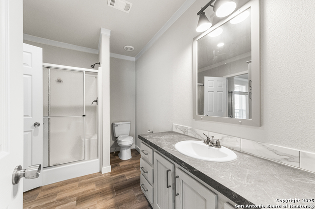 Image 28 of 77 For 9130 Rebecca Creek Rd