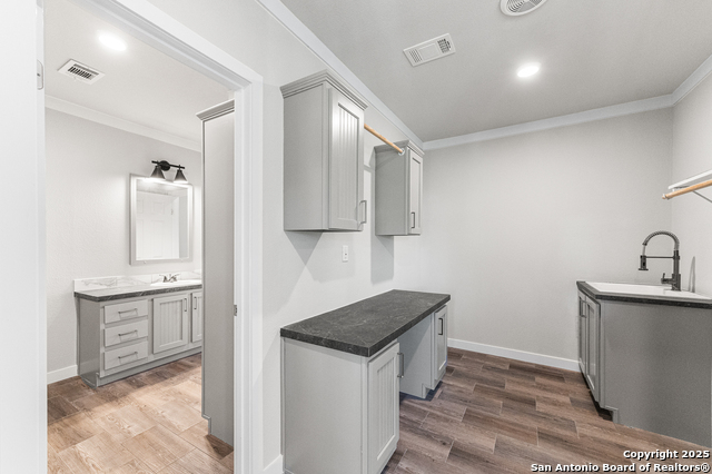 Image 30 of 77 For 9130 Rebecca Creek Rd