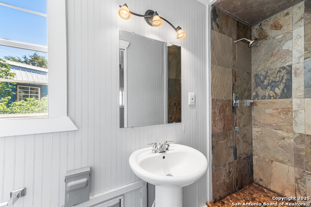 Image 56 of 77 For 9130 Rebecca Creek Rd