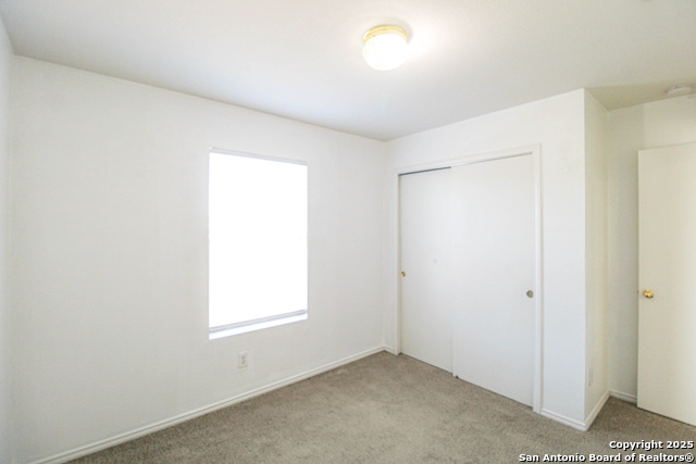 Image 30 of 46 For 20823 Blue Trinity