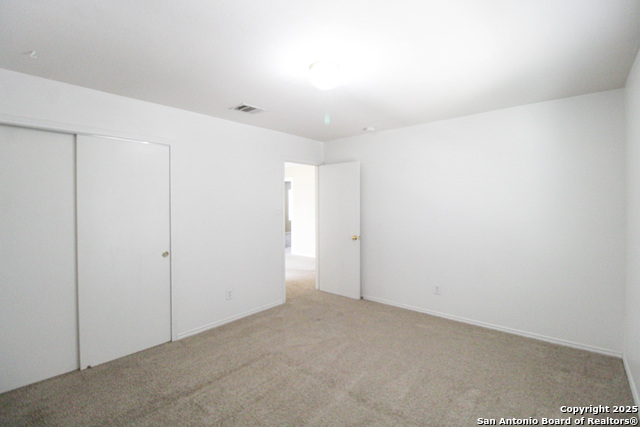 Image 35 of 46 For 20823 Blue Trinity