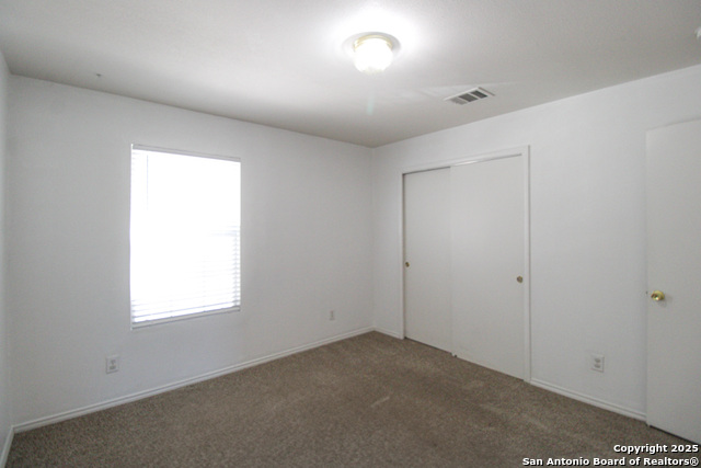 Image 39 of 46 For 20823 Blue Trinity