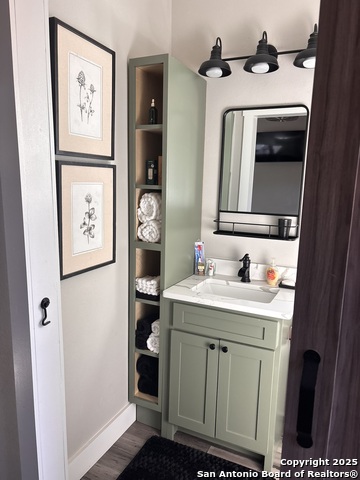 Image 8 of 17 For 339 Pr Mia  1