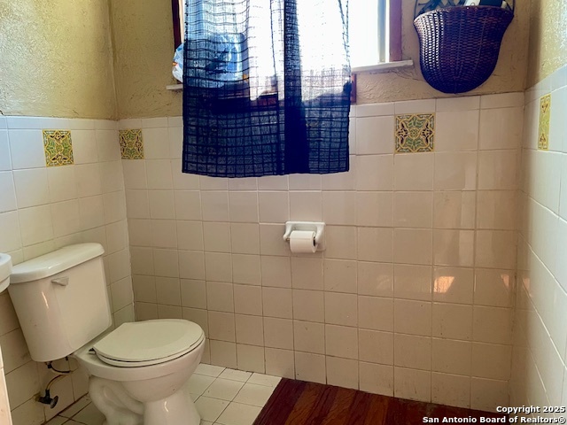 Image 18 of 35 For 240 Sligo