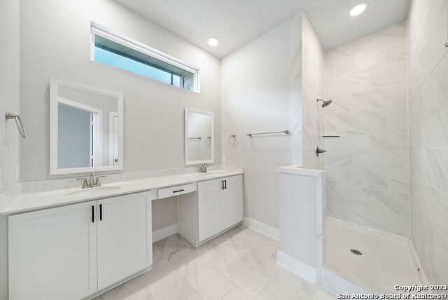 Image 22 of 33 For 8851 Oakland Rd 19