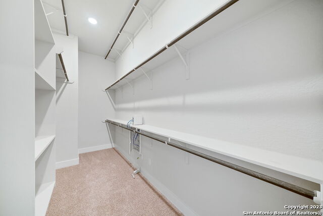 Image 24 of 33 For 8851 Oakland Rd 19