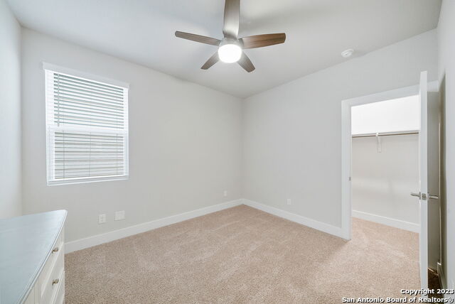 Image 25 of 33 For 8851 Oakland Rd 19